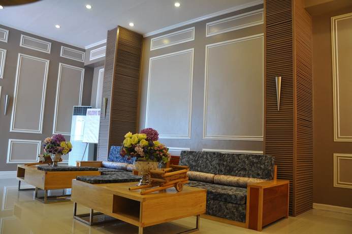 Imagen de los interiores del Hotel Lapira. Foto 19