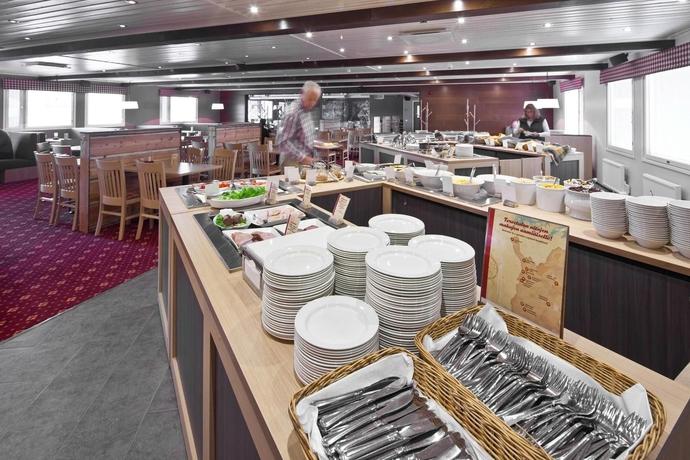 Imagen del bar/restaurante del Hotel Lapland Hotels Sirkantähti. Foto 2