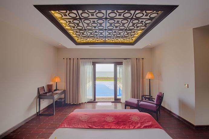 Imagen de la habitación del Hotel Lapochine Beach Resort. Foto 10