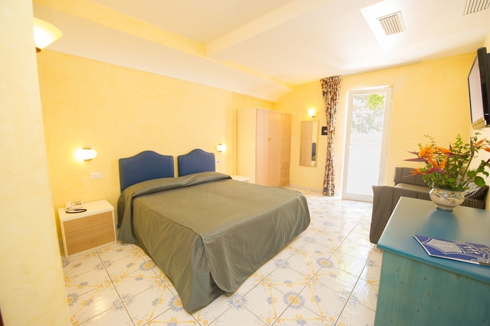 Imagen de la habitación del Hotel L'approdo, Bagni. Foto 4