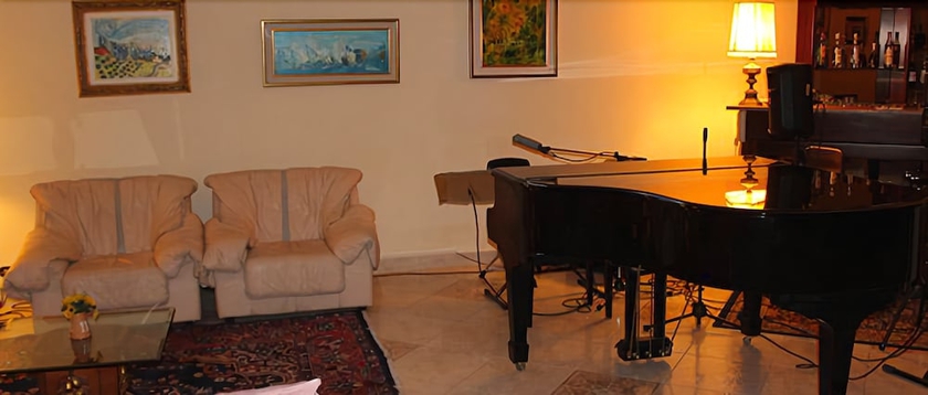 Imagen de los interiores del Hotel L'approdo, Bagni. Foto 17