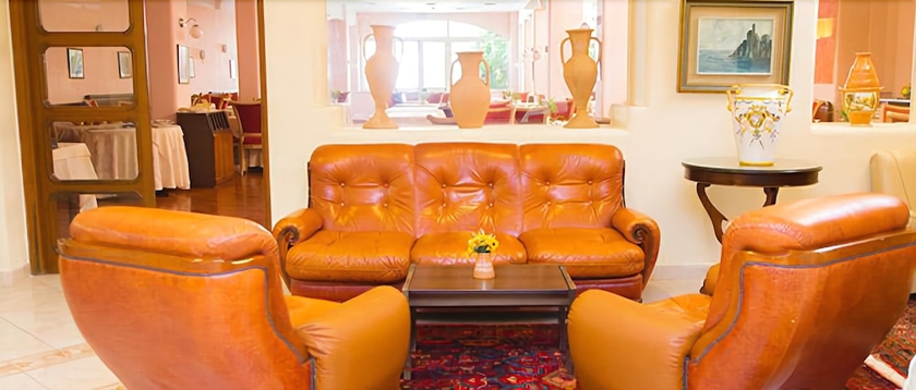 Imagen de los interiores del Hotel L'approdo, Bagni. Foto 18