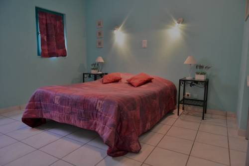 Imagen de la habitación del Hotel L'aptois. Foto 10