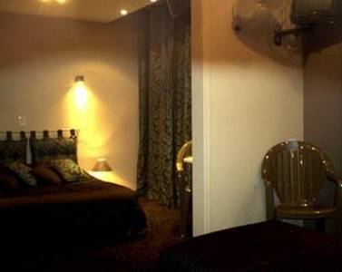 Imagen de la habitación del Hotel L'aptois. Foto 16