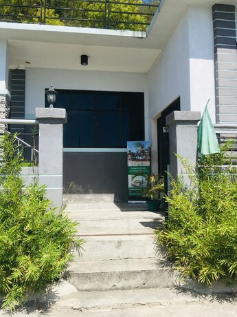 Imagen de los exteriores del Hotel Lapyahan Inn. Foto 33