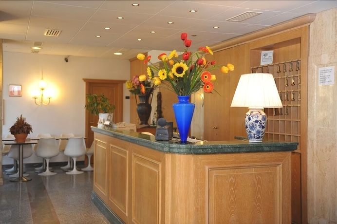 Imagen de los interiores del Hotel L'aquila. Foto 9