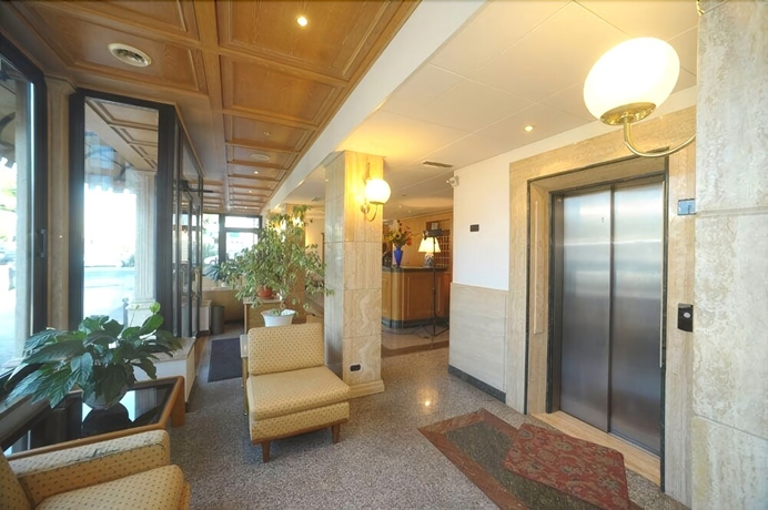 Imagen de los interiores del Hotel L'aquila. Foto 14