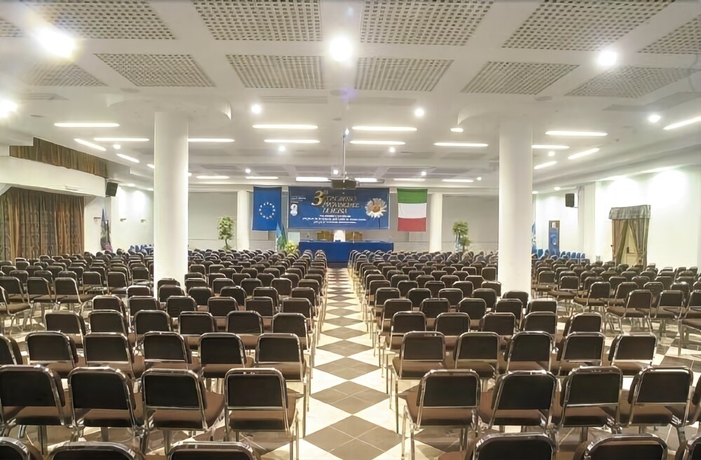 Imagen de los interiores del Hotel L'aquila. Foto 17