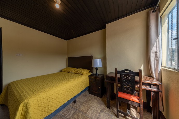 Imagen de la habitación del Hotel Lar Antiqua. Foto 15