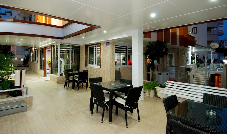 Imagen de los exteriores del Hotel Lara Diamond. Foto 7