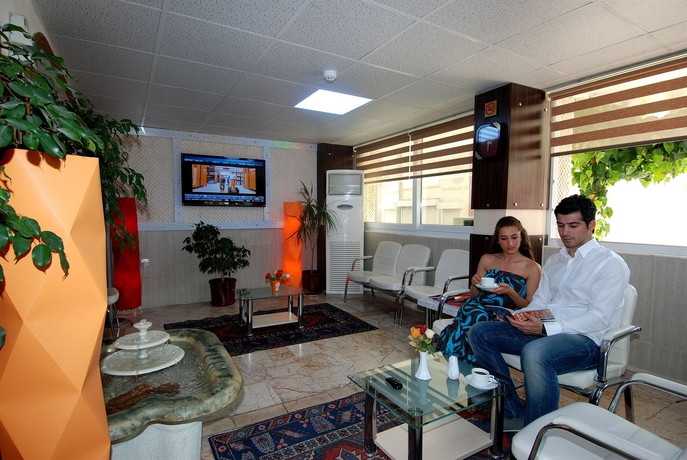 Imagen de los interiores del Hotel Lara Diamond. Foto 13