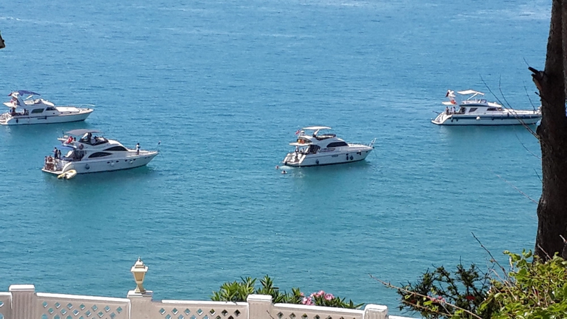 Imagen de los exteriores del Hotel Lara Otel. Foto 5