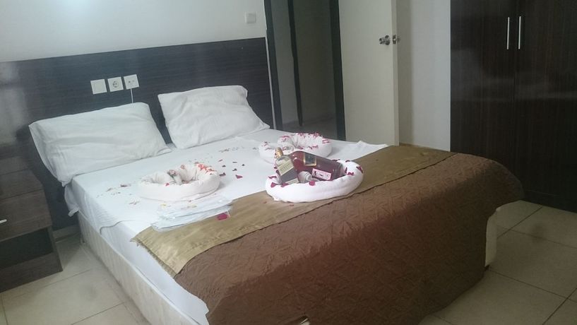 Imagen de la habitación del Hotel Lara Palace. Foto 8