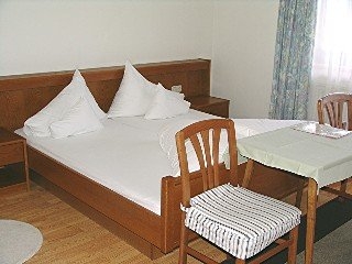 Imagen de la habitación del Hotel Larchenhof. Foto 6