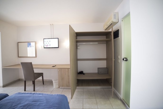 Imagen de la habitación del Hotel Lardos Bay. Foto 5