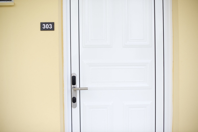 Imagen de los exteriores del Hotel Lardos Bay. Foto 14