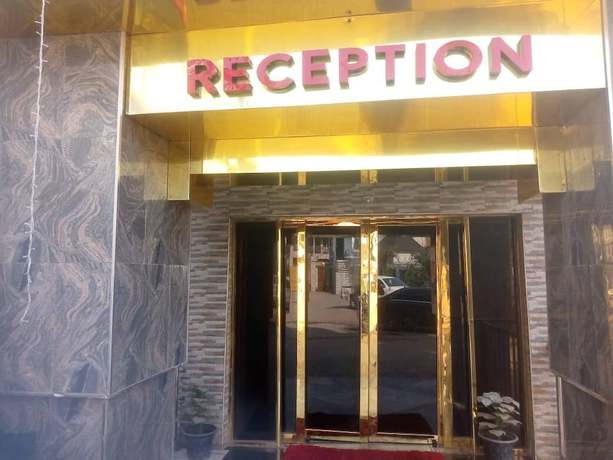 Imagen de los interiores del Hotel Larema Internationals and suites. Foto 19