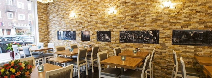 Imagen del bar/restaurante del Hotel Larende. Foto 3