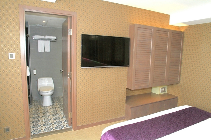 Imagen de la habitación del Hotel Largos. Foto 13