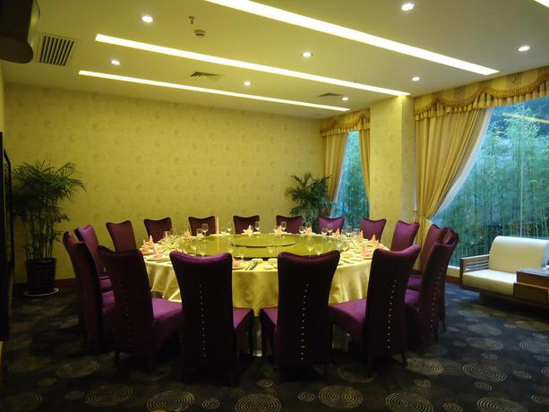 Imagen del bar/restaurante del Hotel Largos Jingdezhen. Foto 5