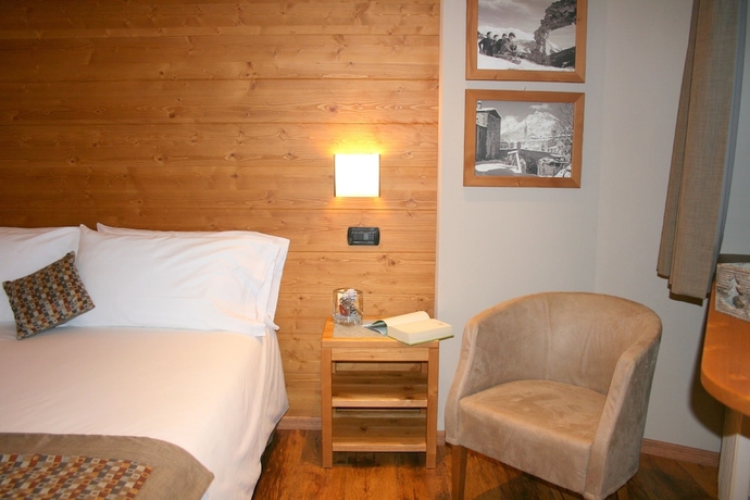Imagen de la habitación del Hotel Larice Bianco. Foto 5