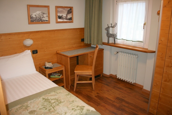 Imagen de la habitación del Hotel Larice Bianco. Foto 10