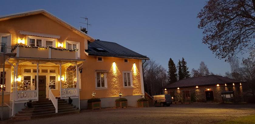 Imagen de los exteriores del Hotel L&aring;ngshyttans Brukshotell. Foto 31