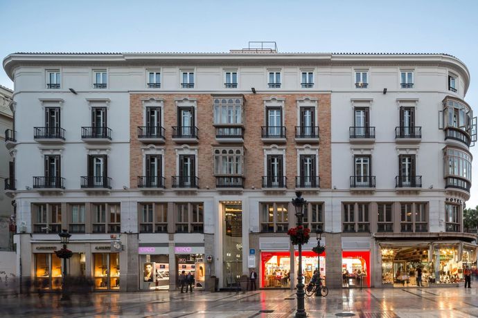 Imagen de los exteriores del Hotel Larios Málaga. Foto 10