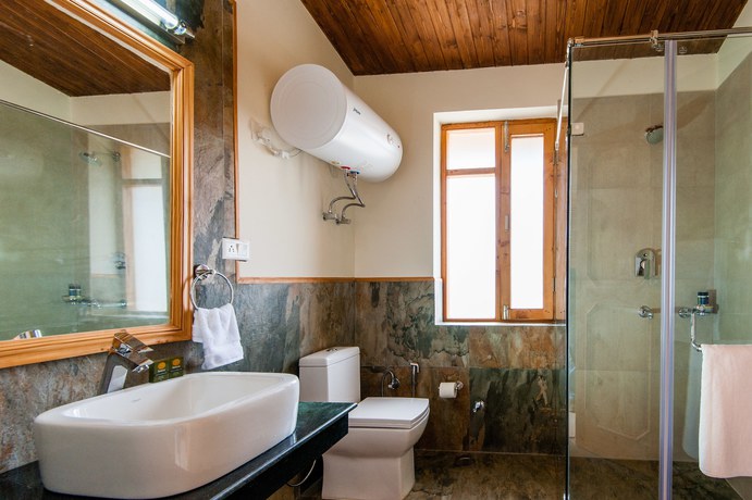 Imagen de la habitación del Hotel Larisa Resort, Manali. Foto 11