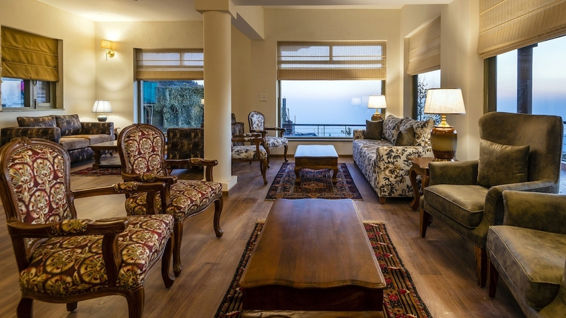 Imagen de los interiores del Hotel Larisa Resort, Mussoorie. Foto 19