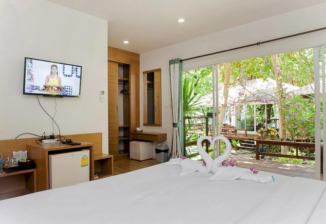 Imagen de la habitación del Hotel Larissa Samed Resort. Foto 5