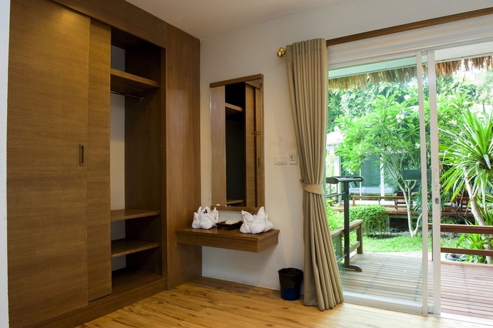 Imagen de la habitación del Hotel Larissa Samed Resort. Foto 9