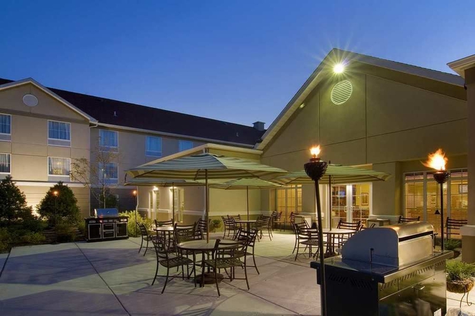 Imagen de los exteriores del Hotel Larkspur Landing Extended Stay Suites St. Louis Riverport - Airport West. Foto 8