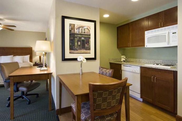 Imagen de la habitación del Hotel Larkspur Landing Extended Stay Suites St. Louis Riverport - Airport West. Foto 5