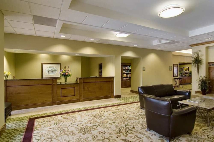 Imagen de los interiores del Hotel Larkspur Landing Extended Stay Suites St. Louis Riverport - Airport West. Foto 14