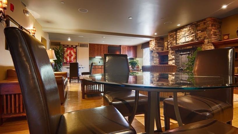 Imagen del bar/restaurante del Hotel Larkspur Landing Sacramento - An All-suite. Foto 6
