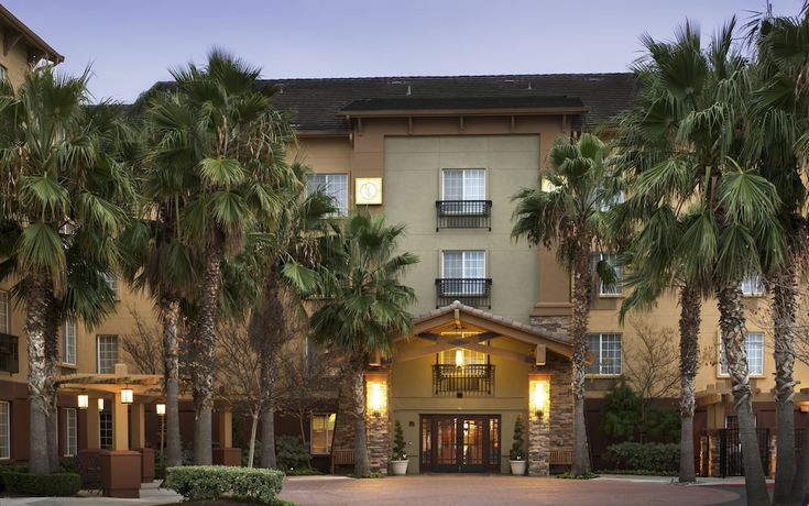 Imagen general del Hotel Larkspur Landing Sacramento - An All-suite. Foto 3