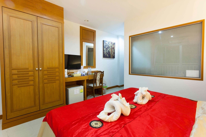 Imagen de la habitación del Hotel Larn Park Resortel. Foto 7