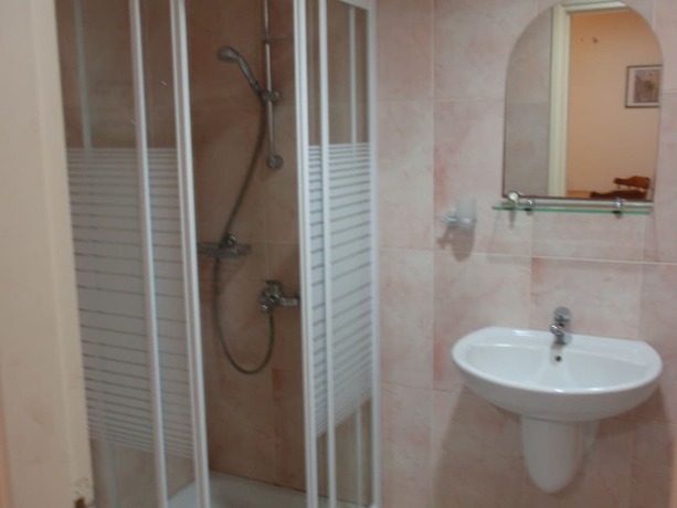 Imagen general del Hotel Larnaca Bay Suites. Foto 7