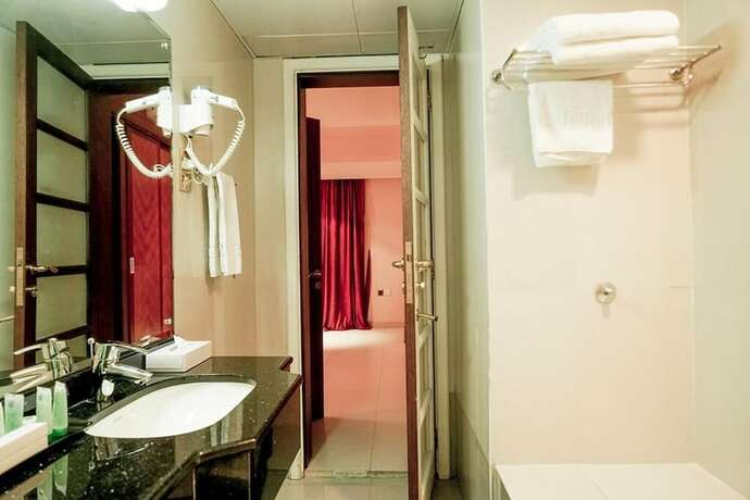 Imagen de la habitación del Hotel Larosa, Muscat. Foto 18