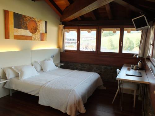 Imagen de la habitación del Hotel Larramendi Torrea. Foto 9