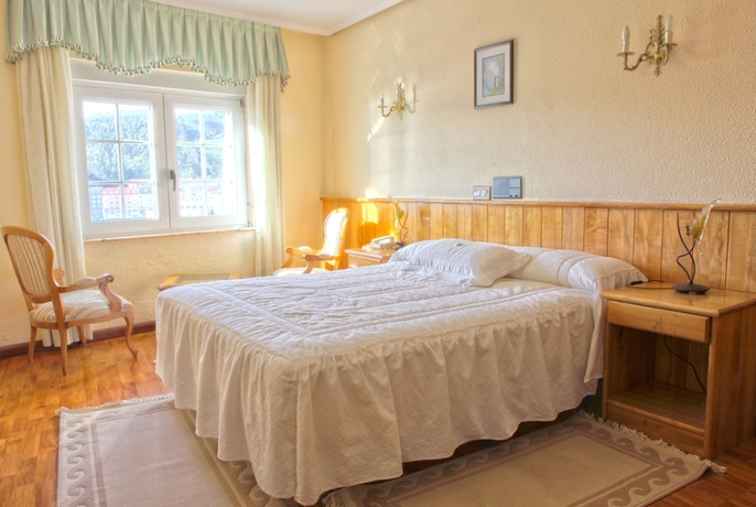 Imagen de la habitación del Hotel Larry. Foto 9