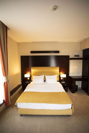 Imagen de la habitación del Hotel L\'art Carei. Foto 9