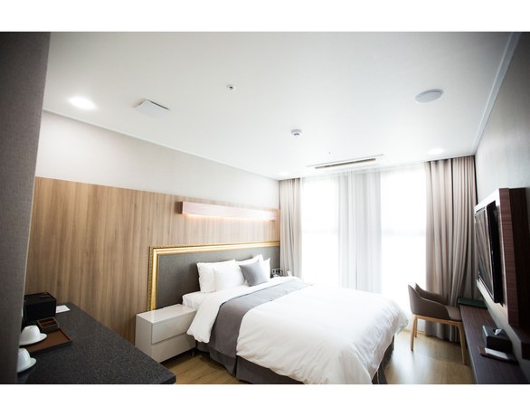 Imagen de la habitación del Hotel L'art Gimpo. Foto 5