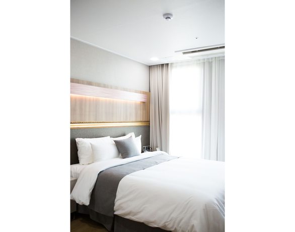 Imagen de la habitación del Hotel L'art Gimpo. Foto 12