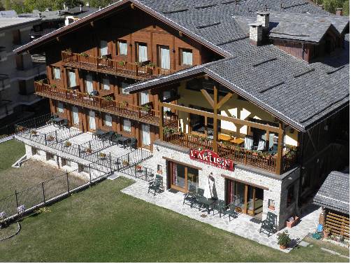 Imagen de la habitación del Hotel L'artisin. Foto 5