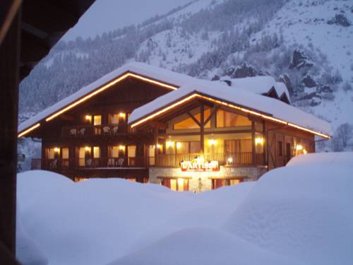 Imagen de la habitación del Hotel L'artisin. Foto 6