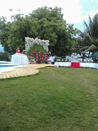 Imagen general del Hotel Larville Pool Garden Resort and Restaurant. Foto 9