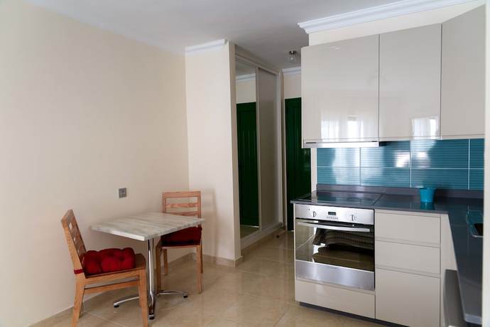 Imagen de la habitación del Hotel Las Adelfas. Foto 8