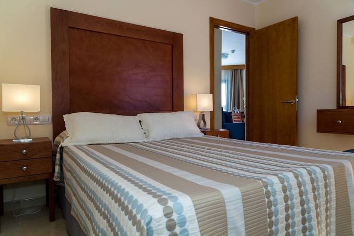 Imagen de la habitación del Hotel Las Adelfas, Puerto del Carmen. Foto 6